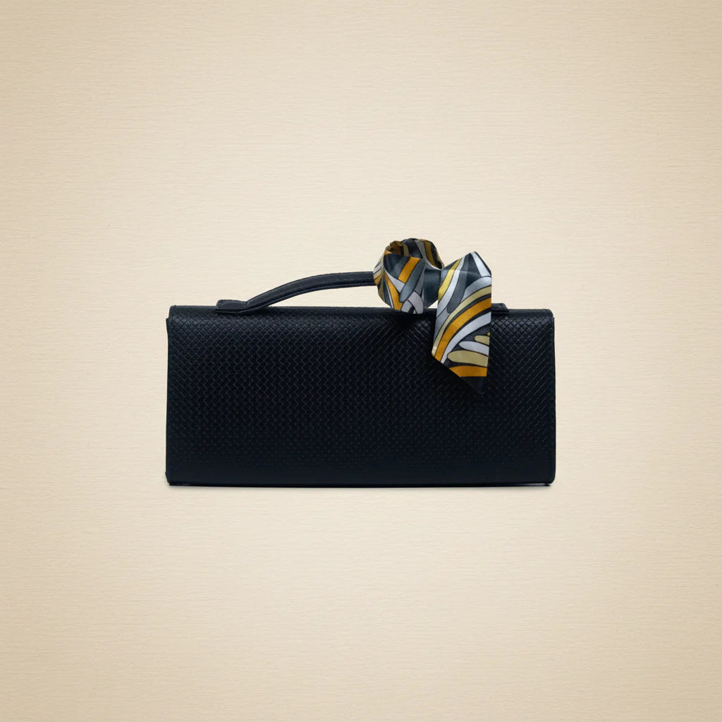 Élan Noir Hand Bag - Black